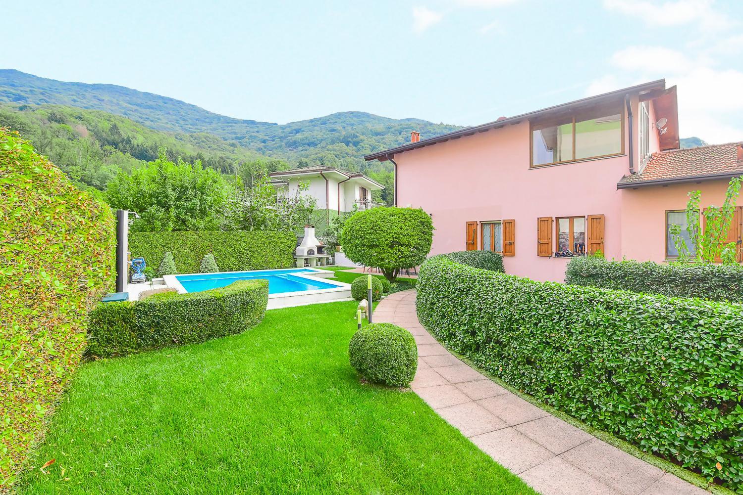 Jane E Jolie Holiday Home Private Swimming Pool Valbrona Exterior foto